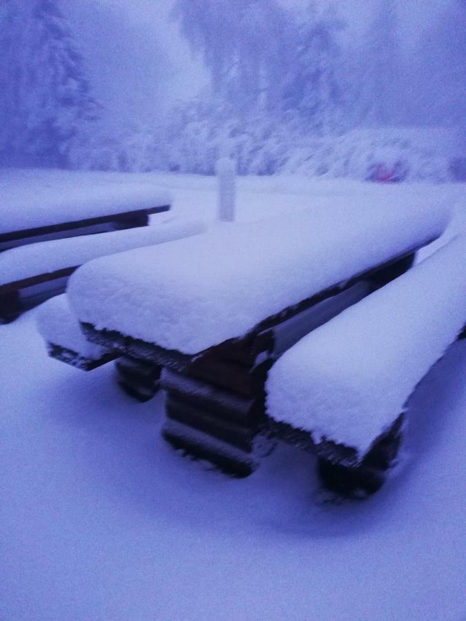 Chata Korenny Vrch Pezinska Baba Pezinok Zewnętrze zdjęcie